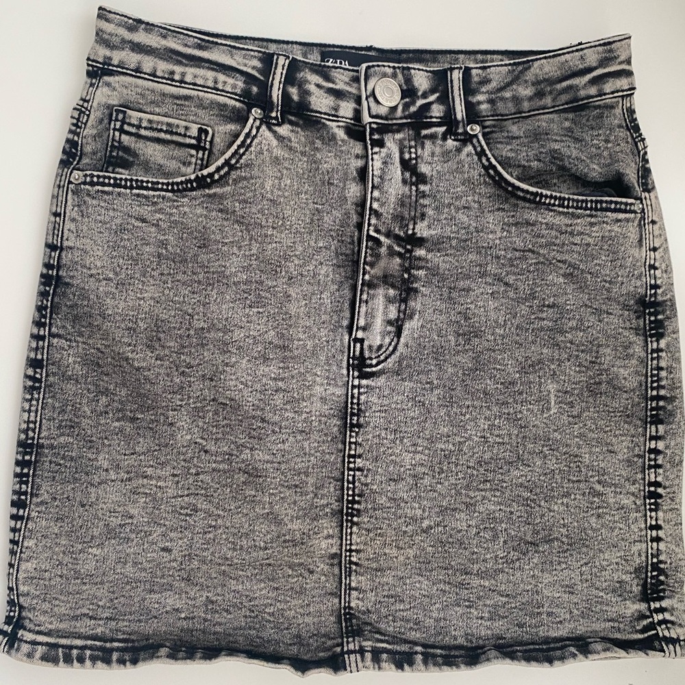 Zara stretch denim black mini hi waisted skirt